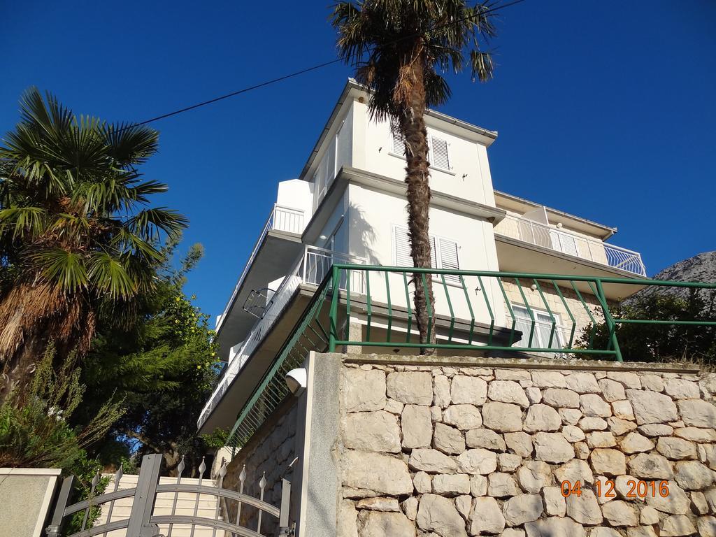 Apartments Klaricic Zivogosce Exterior photo